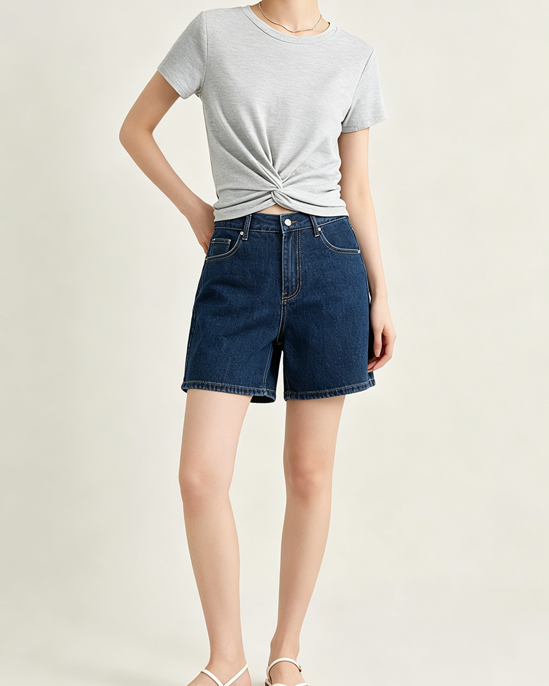 Women's Front Twist Knot Crop T-Shirt, Crew Neck Short Sleeve Casual Cropped Summer Top in Heather Gray